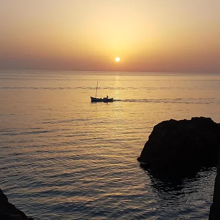 свила Gæstehus Sozopol