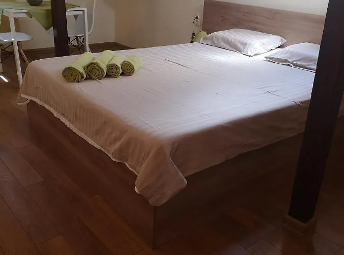 свила Созополь